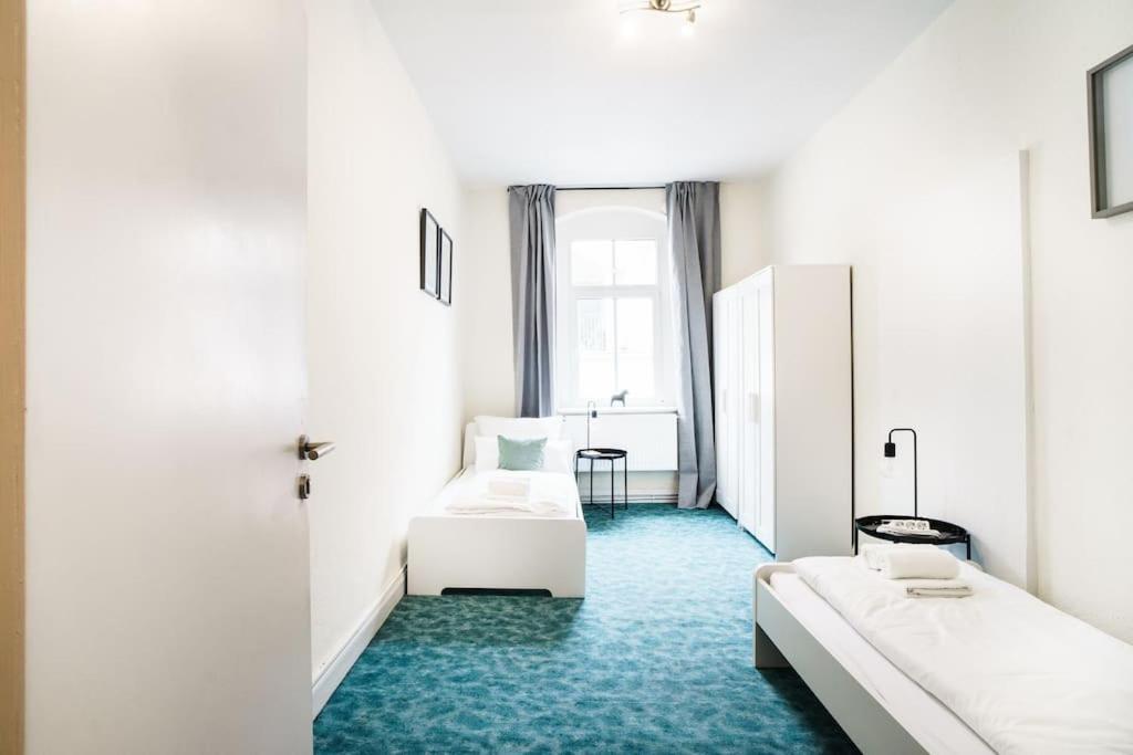 B23 Monteure I Teams I 3-zimmer I Netflix I Premiumbettwaesche I Zentral Apartment *