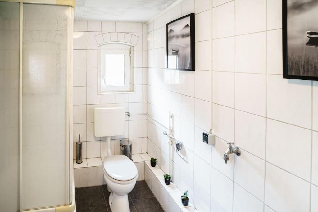 B23 Monteure I Teams I 3-zimmer I Netflix I Premiumbettwaesche I Zentral Apartment